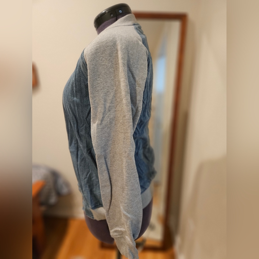 Cozy Bomber Jacket - Picture 4 of 5
